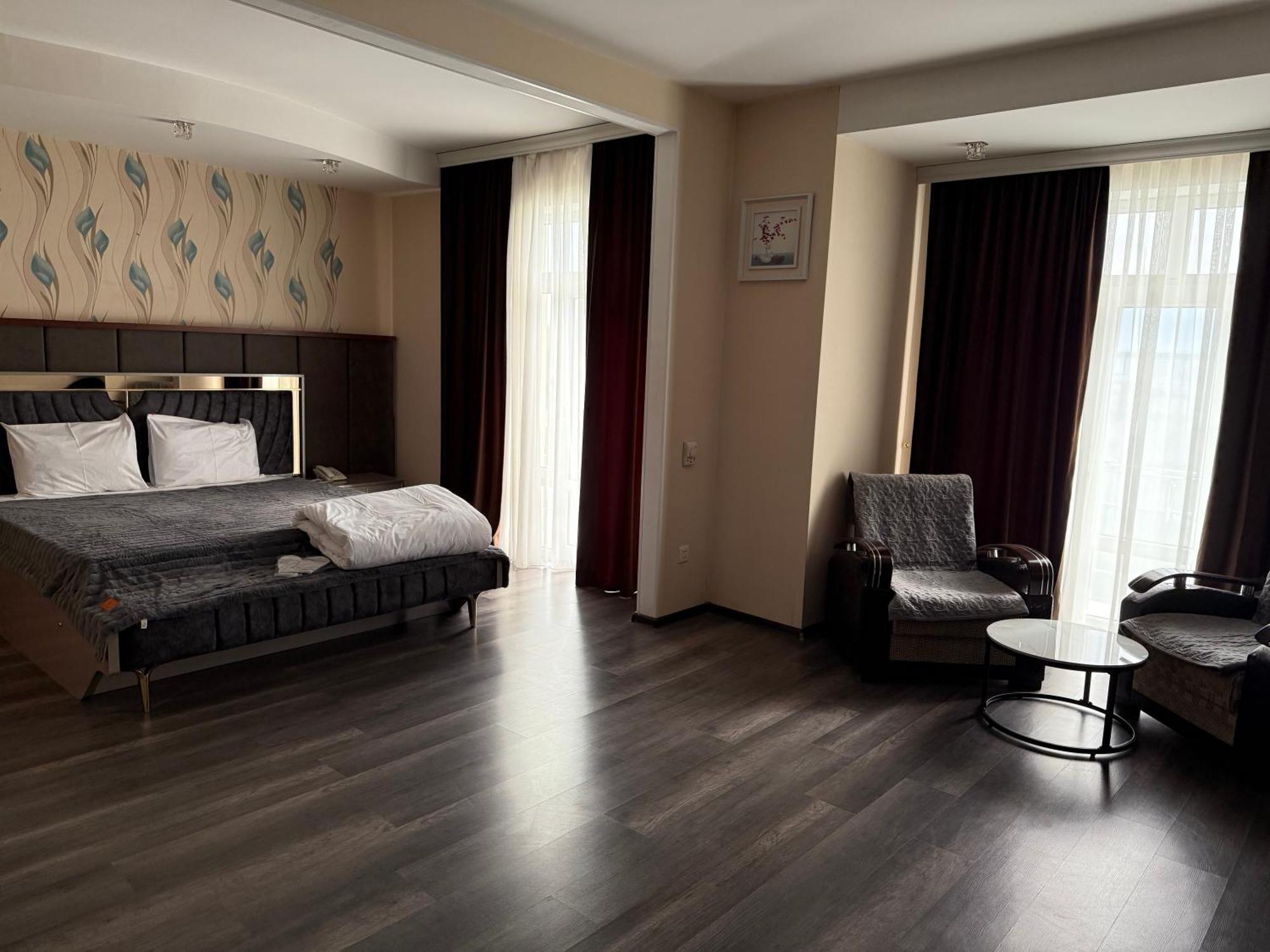 Aef Hotel Baku Extérieur photo