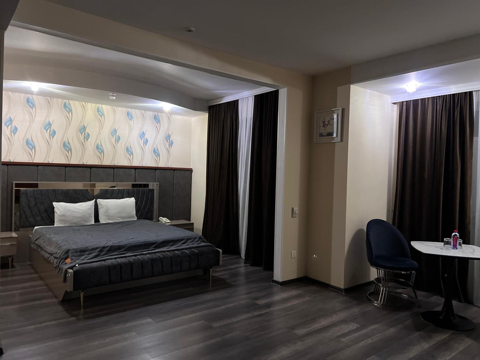 Aef Hotel Baku Extérieur photo