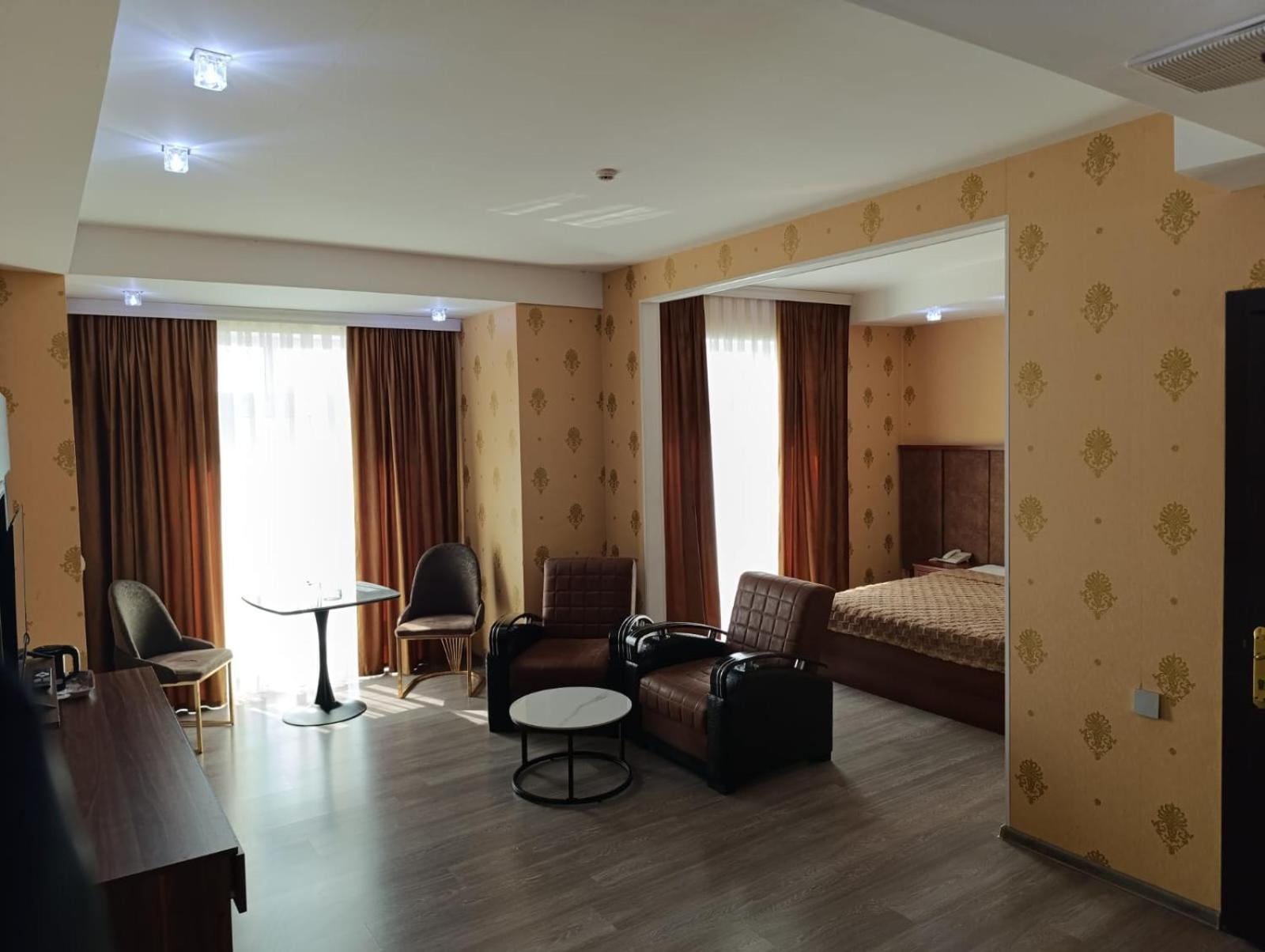 Aef Hotel Baku Extérieur photo